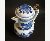 Works of Art : Jug and cover "blue and white" - Kangxi period -