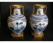 Blue White : pair porcelain vases decorated in underglaze blue and copper red  -  1790/1840  -

Mount French bronze 19th century       (H 21,5 cm)
