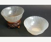 Works of Art : pair small cups in agate sculpted  a flowers form  1880/1930