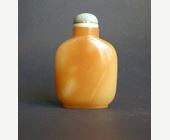 Snuff Bottles : Rare Serpentine snuff bottle rust colored and green - 1740/1820