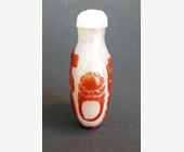 Snuff Bottles : snuff bottle glass  overlay red  with caligraphy on a face  and box and lotus  other face  -  1800/1870 -