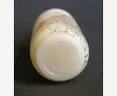 Snuff Bottles : Rare snuff bottle enamelled glass  - Seal mark Qianlong and period 1736/1795 Imperial glass