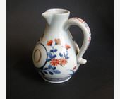Japanese : small ewer porcelain for the oil - Japan Arita  circa 1700 -