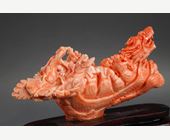 Works of Art : Chinese coral dragon shaped boat with women musicians on it     (for the Dragon Boat Festival)
circa 1900
Height 9,5cm  Length 12,5cm