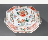 Polychrome : Spice box "Famille verte porcelain" decorated with flowers and molded two European heads  - Kangxi period 1662/1722 -