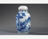 Snuff Bottles : snuff bottle blue and white porcelain decorated with deers in a landscape _old porcelain stopper - Monkey mark - 1800/1850