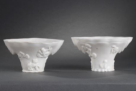 Blue White : Pair of "blanc de Chine" rhinoceros horn shaped cups with animals decoration like : tiger dragon deer or crane.
Dehua kilns (Fujian province) Kangxi period (1662/1722)