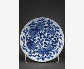 Blue White : Chinese Blue White porcelain dish decorated with fruits and their leaves -
Kangxi period 1662/1722