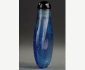 Snuff Bottles : snuff bottle blue bubble glass - 1750/1820
H 5,5cm