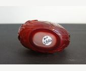 Snuff Bottles : snuff bottle overlay red on opalescent ground -
1750/1820
