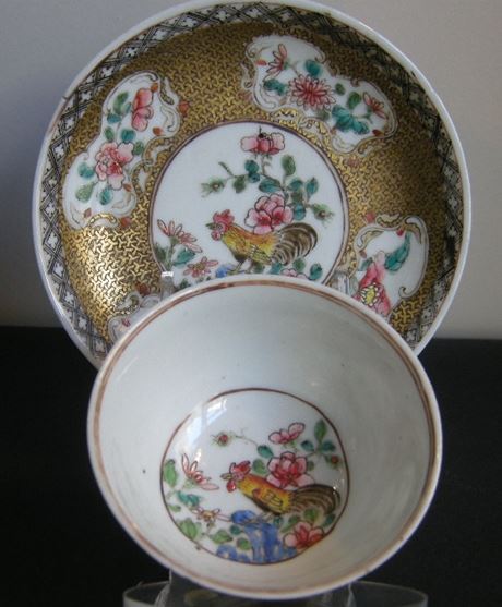 Polychrome : Cup and saucer fine porcelain " Famille rose"  - Chine epoque Yongzheng 1723/1735
