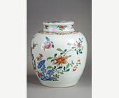 Polychrome : ginger pot and cover porcelain of the Famille Rose- China Qianlong period 1736/1795 around 1750