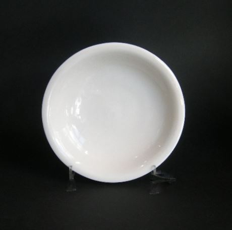 Blue White : small dish blanc de Chine Porcelain  small mark illegible back  -  late Ming Around 1630/1640  