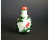 Snuff Bottles : Snuff bottle glass five colors on white ground with flowers pine  bamboo bird - Yangzhou 1800/1850