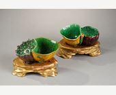 Works of Art : Two waterpot in lotus leaf shape - Biscuit Famille Verte - Kangxi period 1662/1722
Wood gold stand