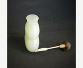 Snuff Bottles : Snuff bottle jade celadon color double gourd - 19th century