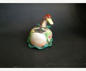 Polychrome : duck on a lotus leaf porcelain  famille rose - China Qianlong period 1736/1795