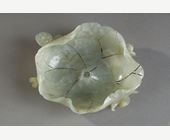 Objets d'art : Lave pinceaux en jade nephrite  celadon en forme de feuille de lotus - Chine 19em siècle