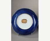 Bleu-Blanc : Paire de petites coupes en porcelaine mono chrome bleu poudré  - Epoque Kangxi 1662/1722
diam 16,5cm