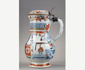Polychrome : porcelain ewer with decoration "Famille Rose"  of court women and flowers  - China Yongzheng Period 1723/1735 Western silver mount 18th century