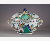 Polychrome : Ecuelle or tureen  "famille verte " porcelain  -  Kangxi period 1662/1722  -

(D with handles 25cm  H 18cm)