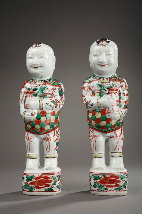 Polychrome : Paire de "Ho Ho" en porcelaine de la "Famille verte" -Epoque Kangxi 1662/1722