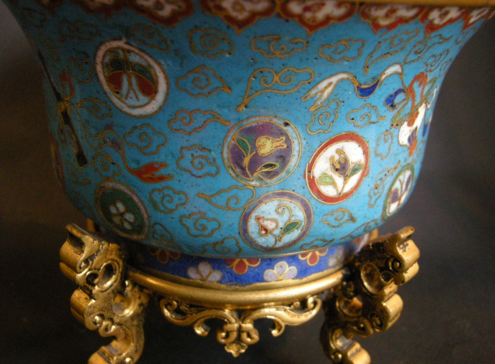 Works of Art : Bowl in a Cloisonné enamel  - Jiaqing period 1796/1820

0rmolu gold mount