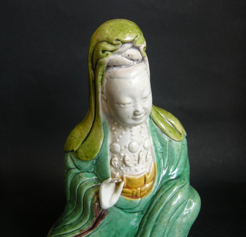 Polychrome : Figure of Guanyin  in porcelain "Famille verte" Kangxi period 1662/1722