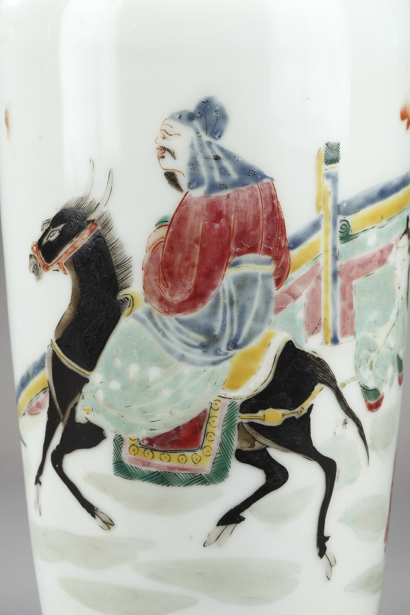 Polychrome : vase "Famille rose"  porcelain decorated with Meng Haoran and servant  - Yongzheng period  1723/1775