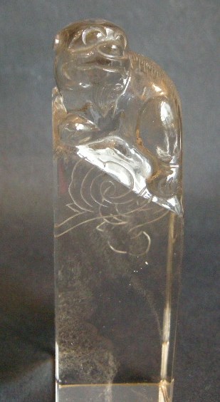 Works of Art : rock crystal seal with ruyi incised and sculpted a fo dog - circa 1900 -