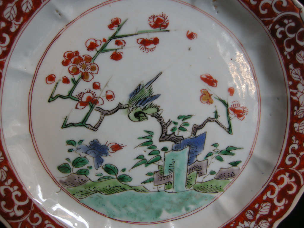 Polychrome : Plate  porcelain decorated in Famille verte enamels and iron red  - Kangxi period 1662/1722