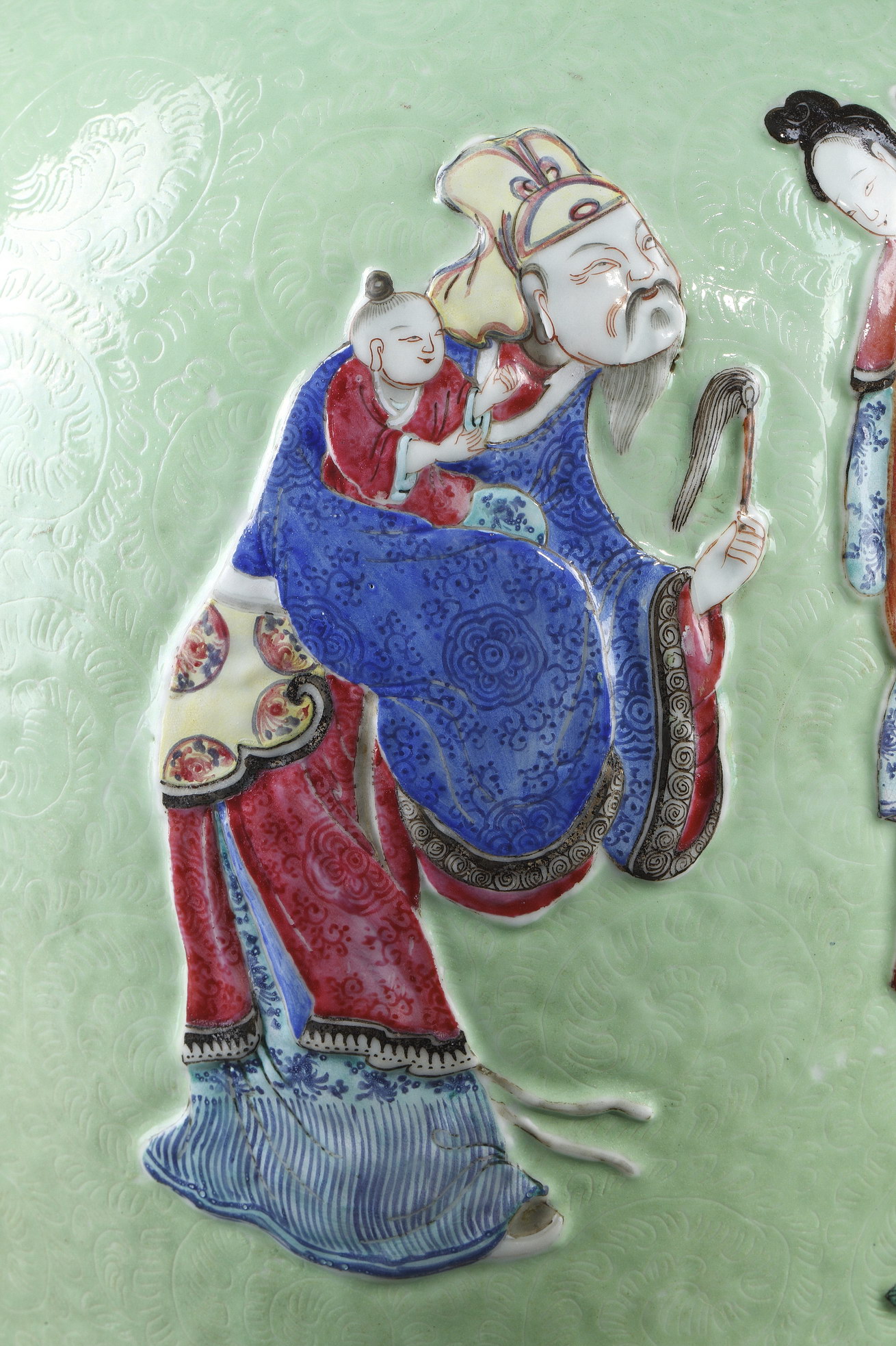 Polychrome : Large vase porcelain decorated in low relief on graviata ground  with three gods star  - circa 19th century -
H 62cm