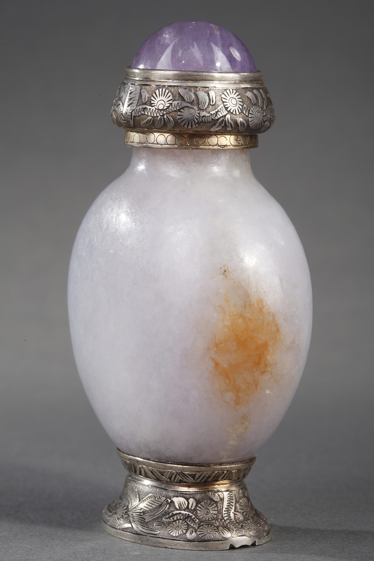 Snuff Bottles : Rare snuff bottle jadeite lavender color with brown spot. 1750/1850  - Maquet Paris silver mount (1930)