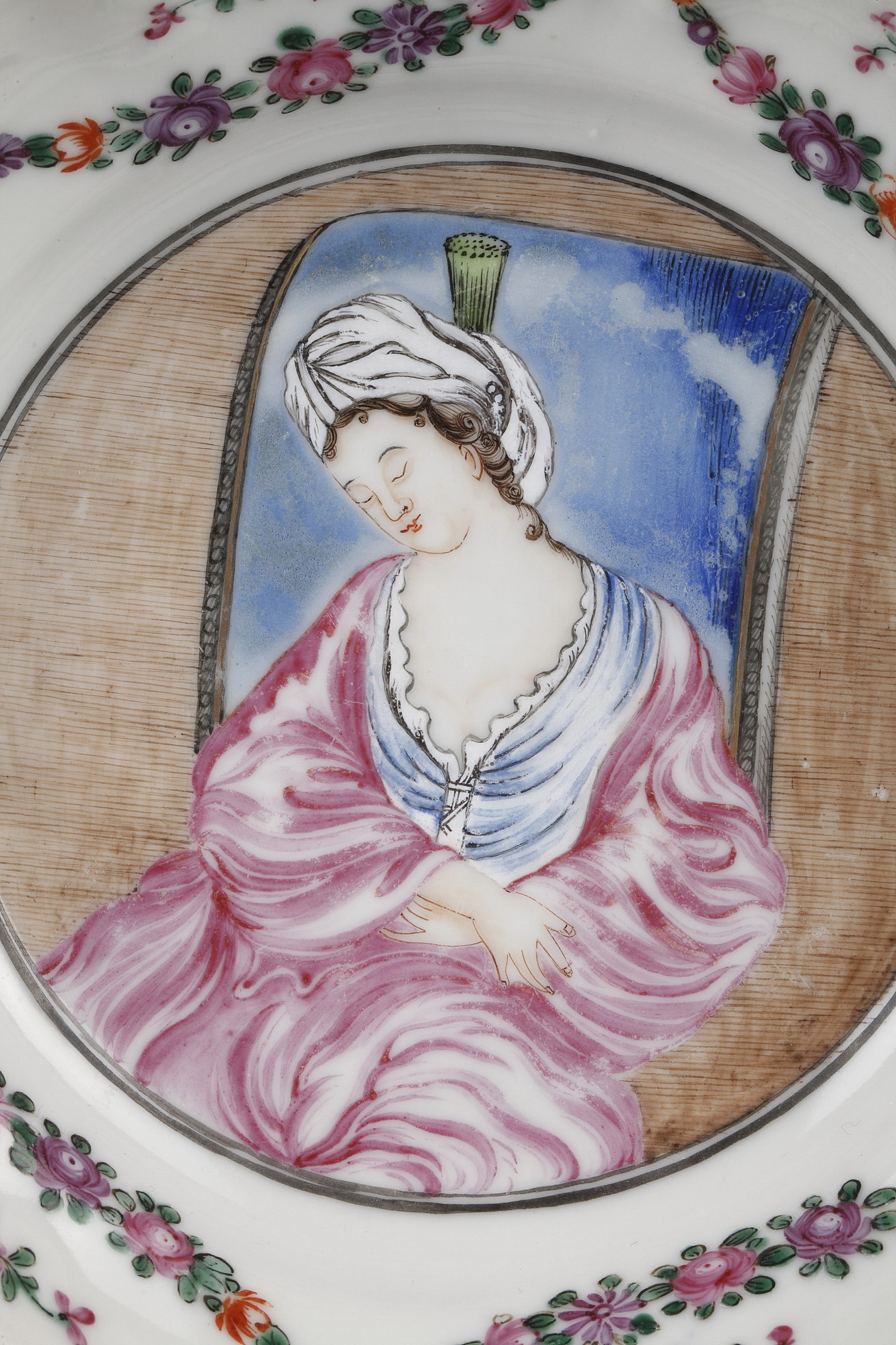 Polychrome : Cup with handle  and saucer decorated with European decor . A wife dressed Oriental  - Qianlong period 1736/1795 -