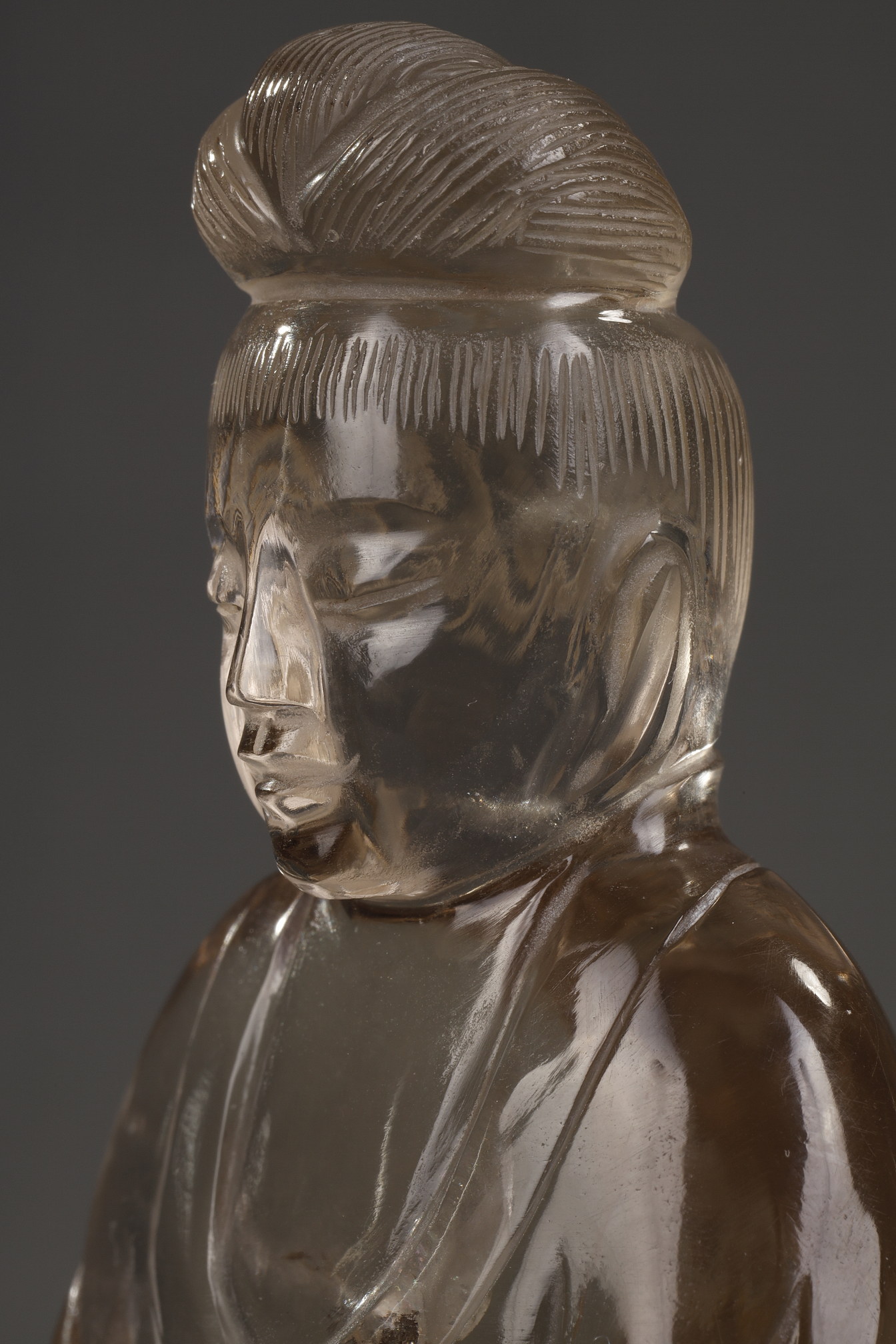 Works of Art : Guanyin  sculpted in rock crystal smoked  - China late 18th century or first part 19th century