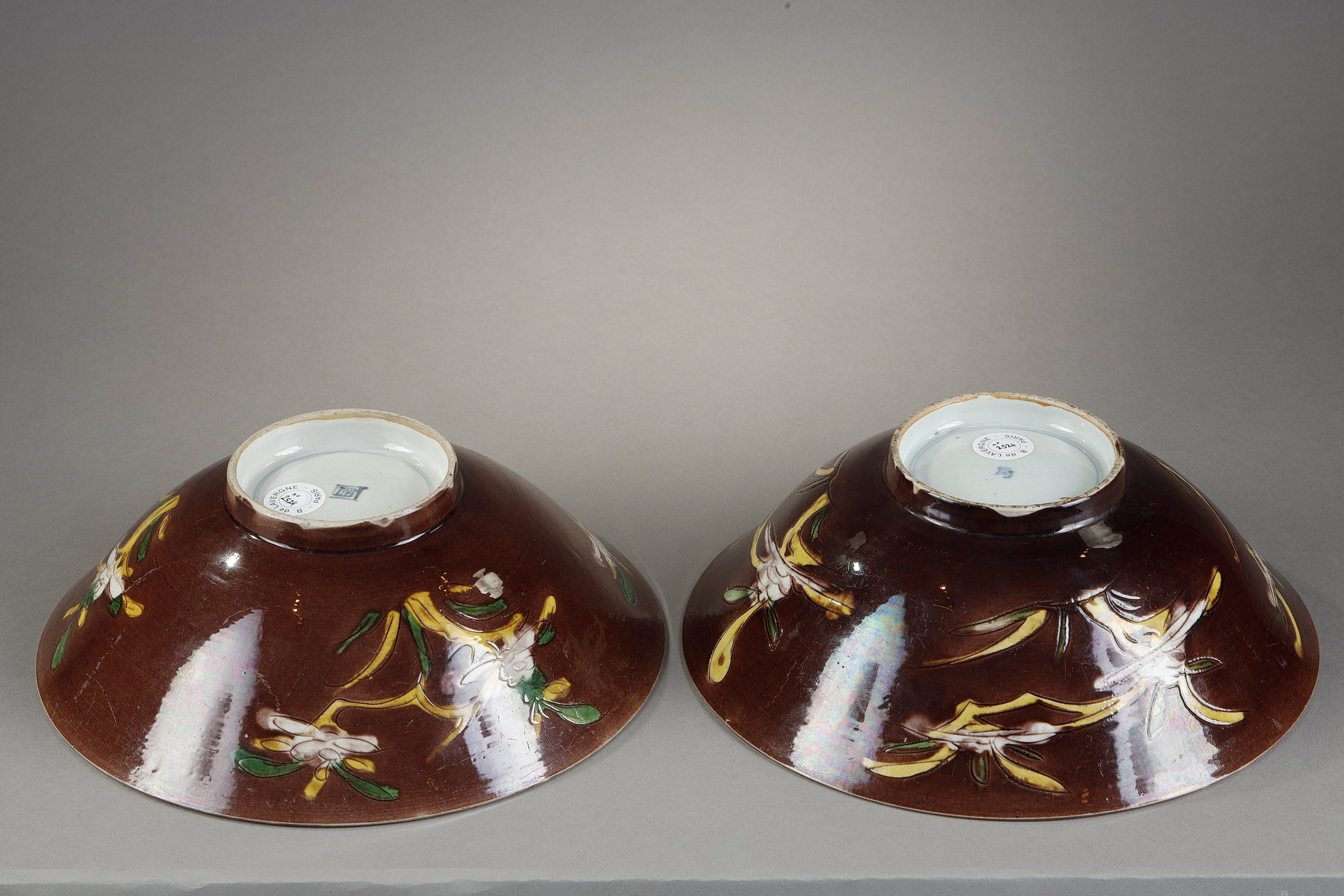 Polychrome : Pair of brinjal bowls biscuit aubergine color - Kang xi period 1662/1722