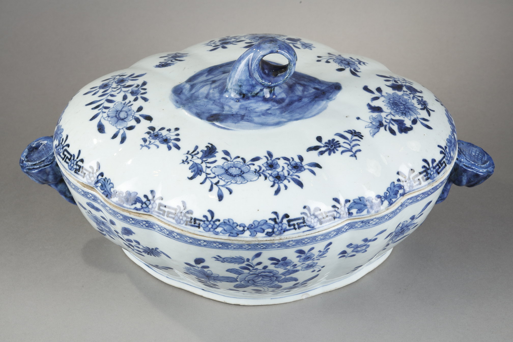 Blue White : Tureen and its cover in blue white porcelain from a European orfevrerie model - flowers shaped handles - China Qianlong Period 1736/1795