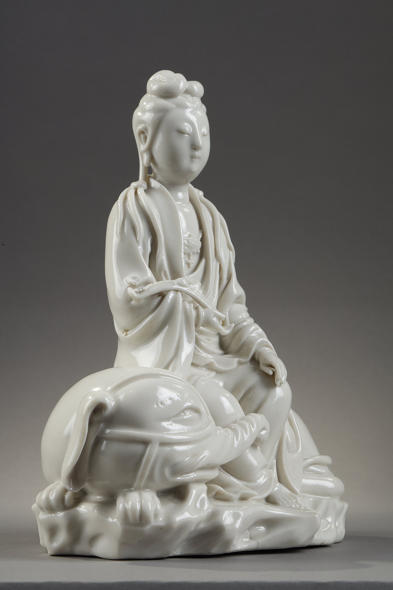 Blue White : statuette of Samanthabadra wearing a sceptre "ruyi" sitting on a coated elephant - porcelain Blanc de Chine - kilns of Dehua province of Fujian  stamp Lin chao zong  - China 19th century