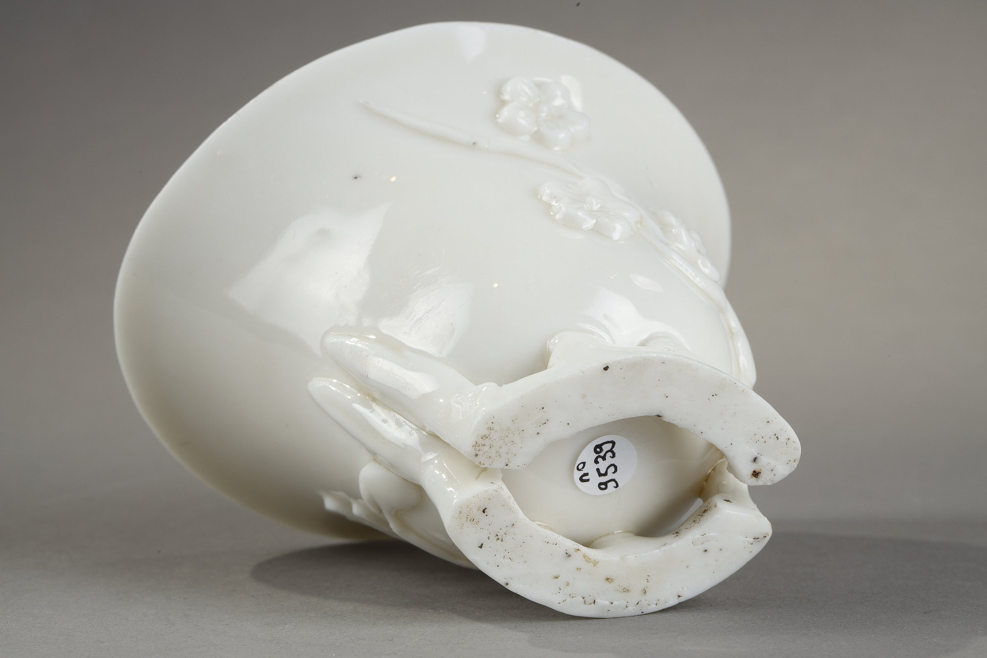 Blue White : Cup magnolia blanc de Chine porcelain - Dehua kilns Fujian province - 1640/1670 -