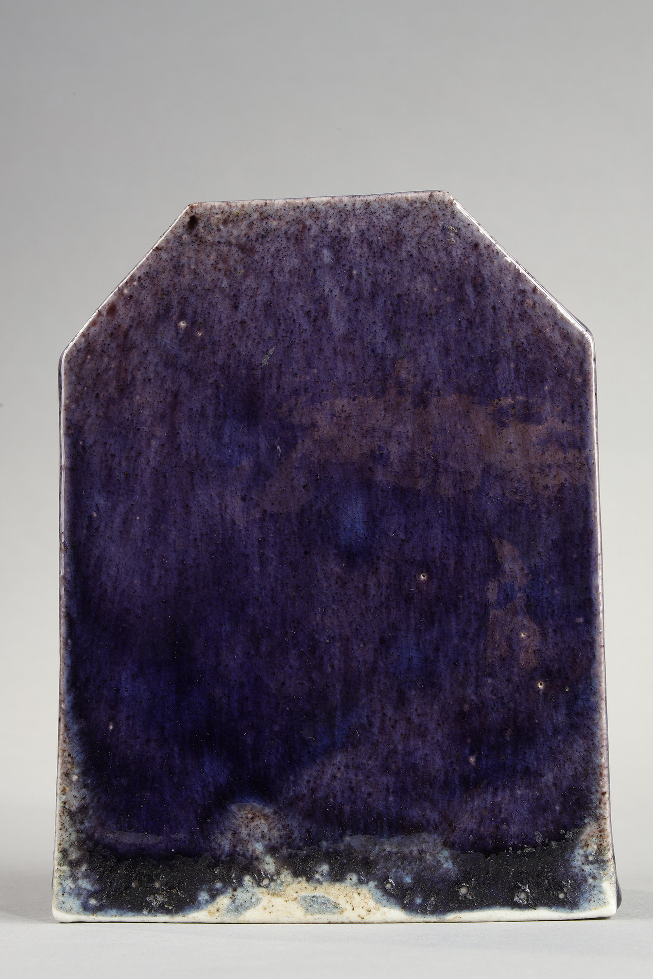 Blue White : sculpture porcelain aubergine color probably paperweight in form of houses and rocks - 19° century -