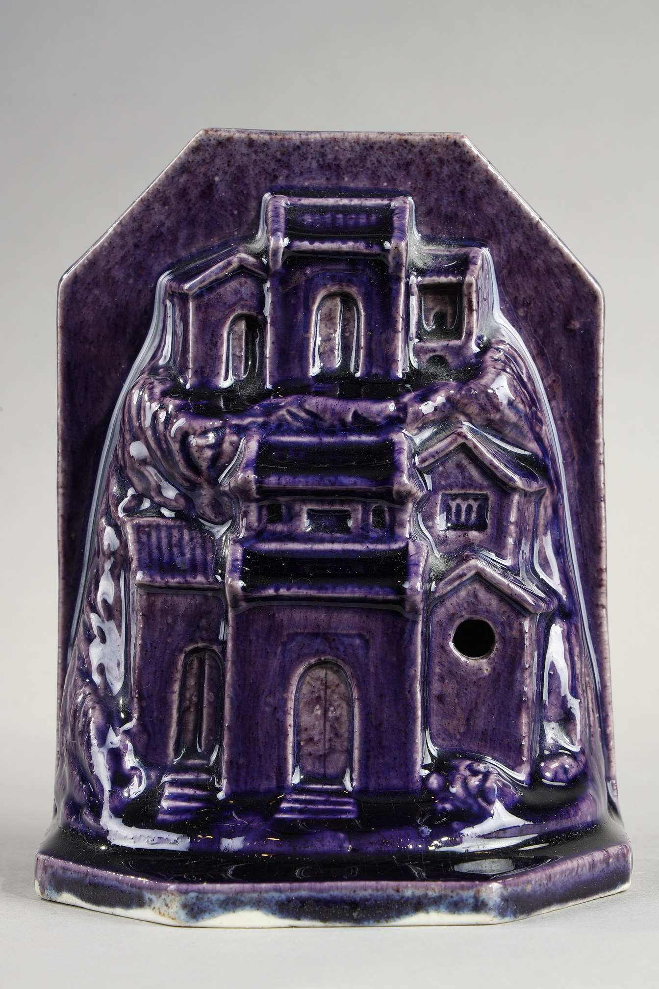 Blue White : sculpture porcelain aubergine color probably paperweight in form of houses and rocks - 19° century -