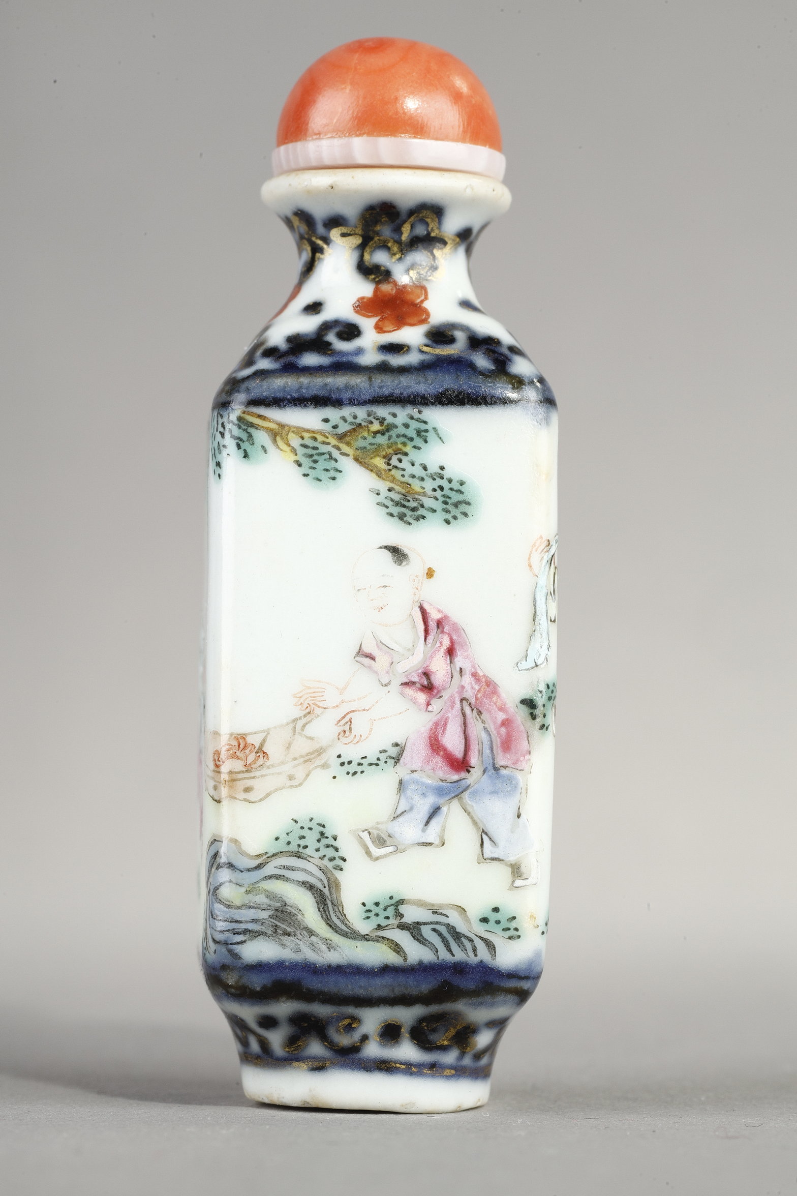 Snuff Bottles : Porcelain quadrangular snuff bottle with a child on each side - China mark and period Qianlong around 1790 /95