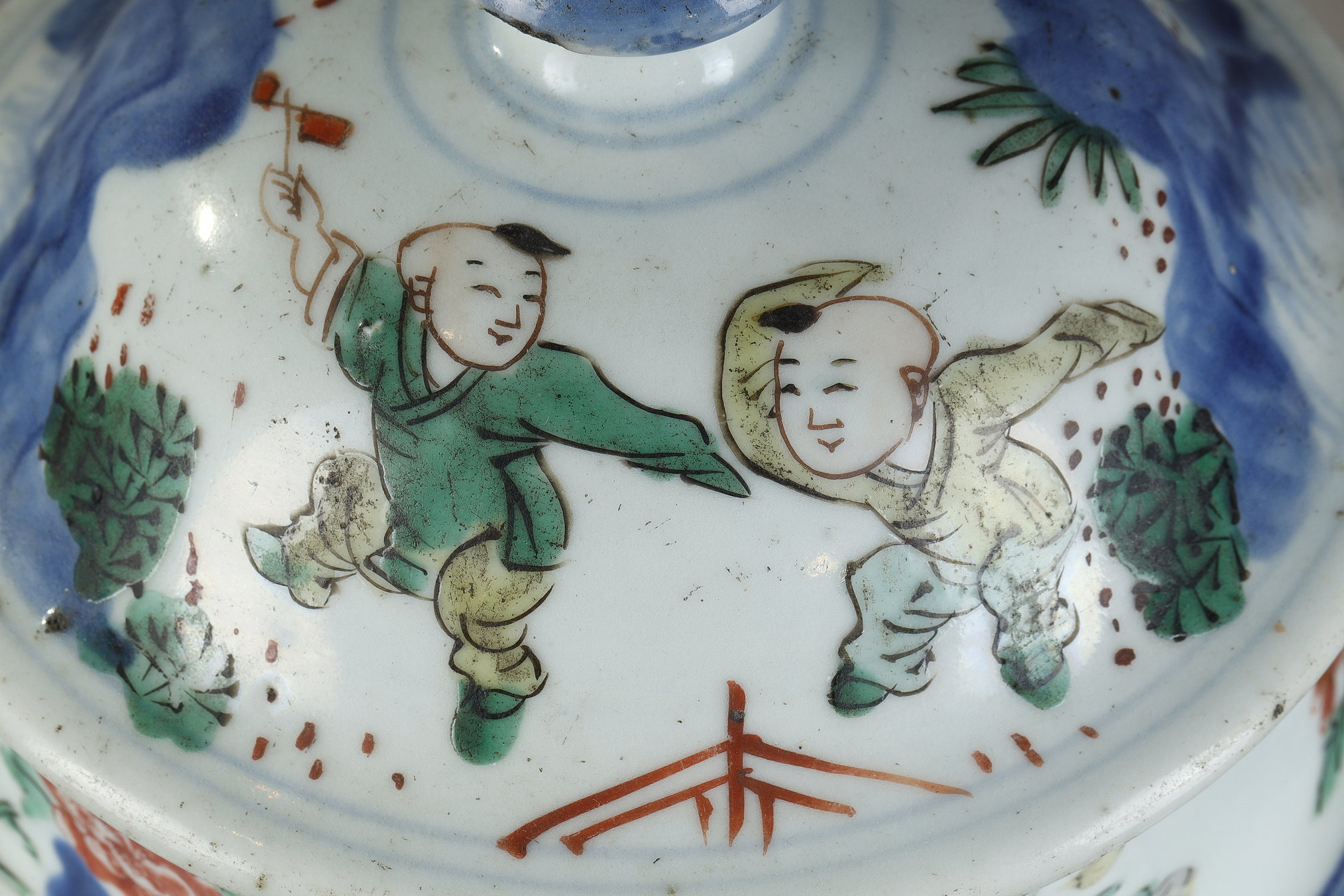 Polychrome : Vase in porcelain "Wucai"  - Shunzi period 1644/1661