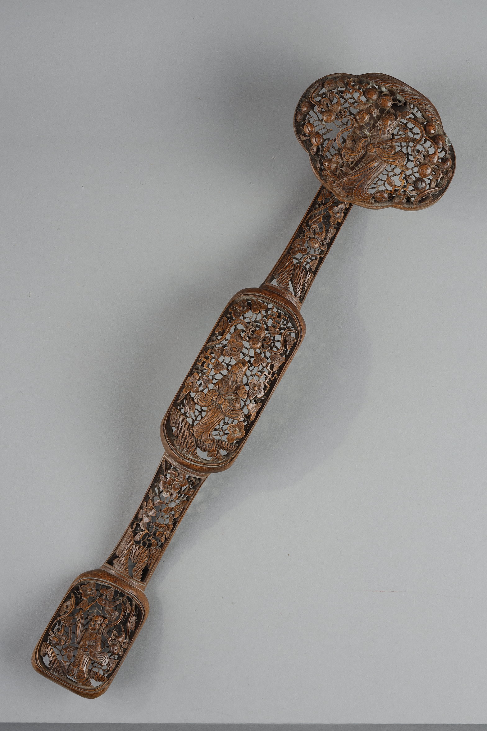 Works of Art : superb scepter very finely openwork and carved in boxwood  China 19th century 