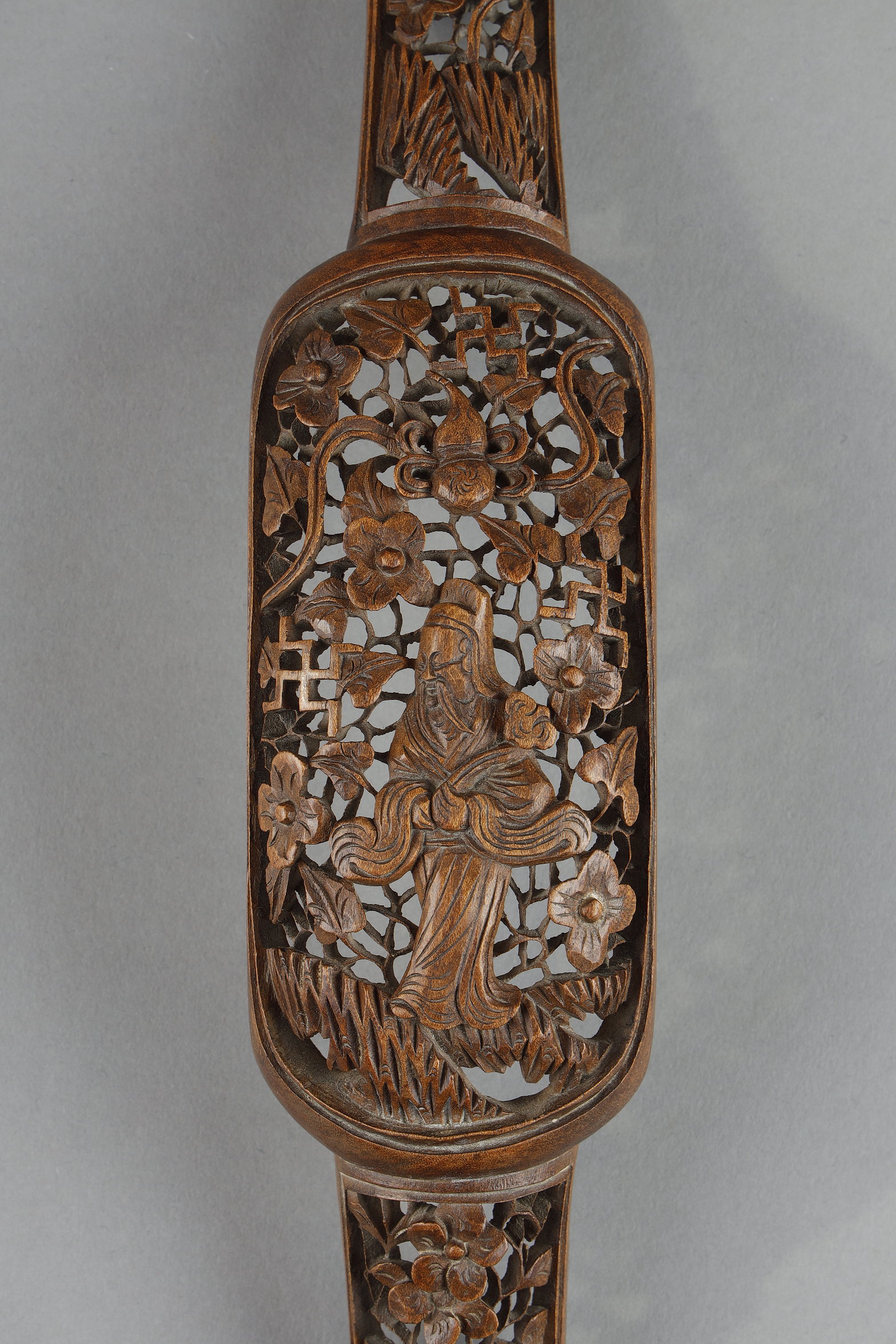 Works of Art : superb scepter very finely openwork and carved in boxwood  China 19th century 