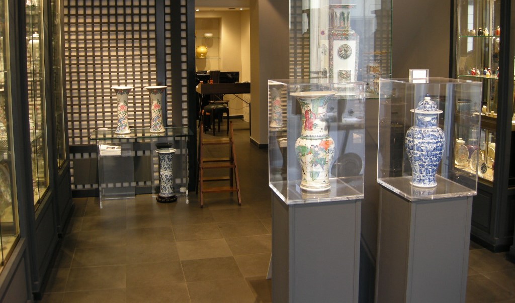 Works of Art : Galerie Bertrand de Lavergne - 17 rue des Saint Peres  - PARIS 6°

CARRE RIVE GAUCHE