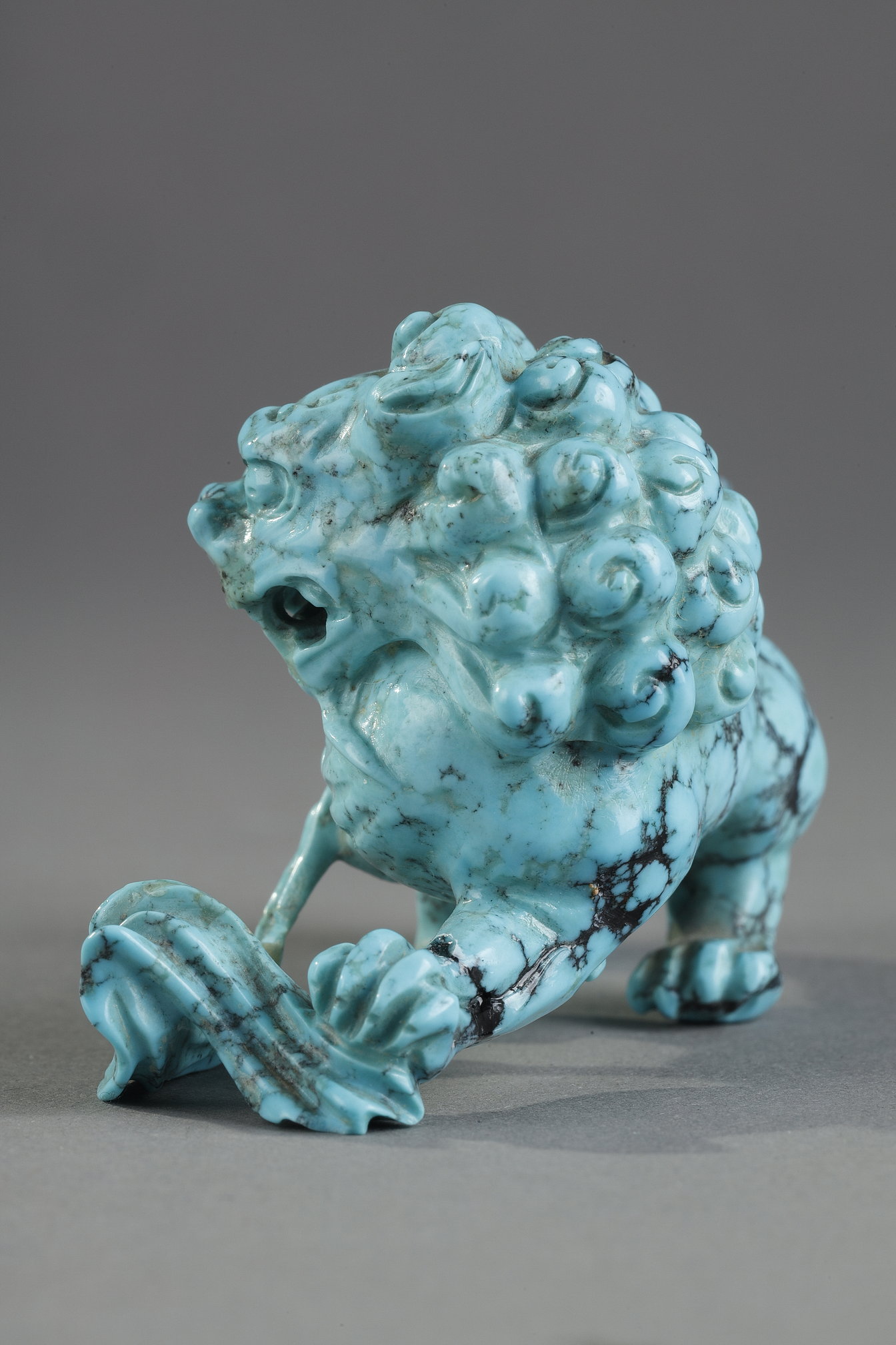 Works of Art : Fo dog sculpted in matrix turquoisez  - Chine about 1900