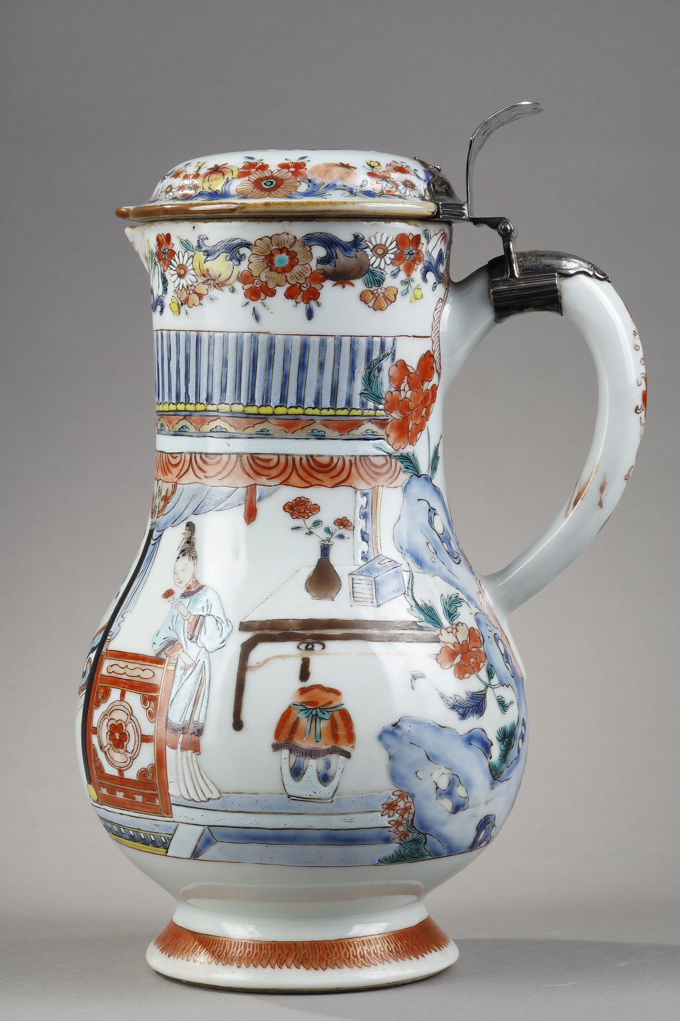 Polychrome : porcelain ewer with decoration "Famille Rose"  of court women and flowers  - China Yongzheng Period 1723/1735 Western silver mount 18th century
