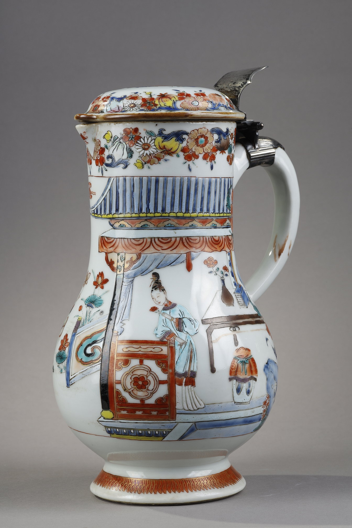 Polychrome : porcelain ewer with decoration "Famille Rose"  of court women and flowers  - China Yongzheng Period 1723/1735 Western silver mount 18th century