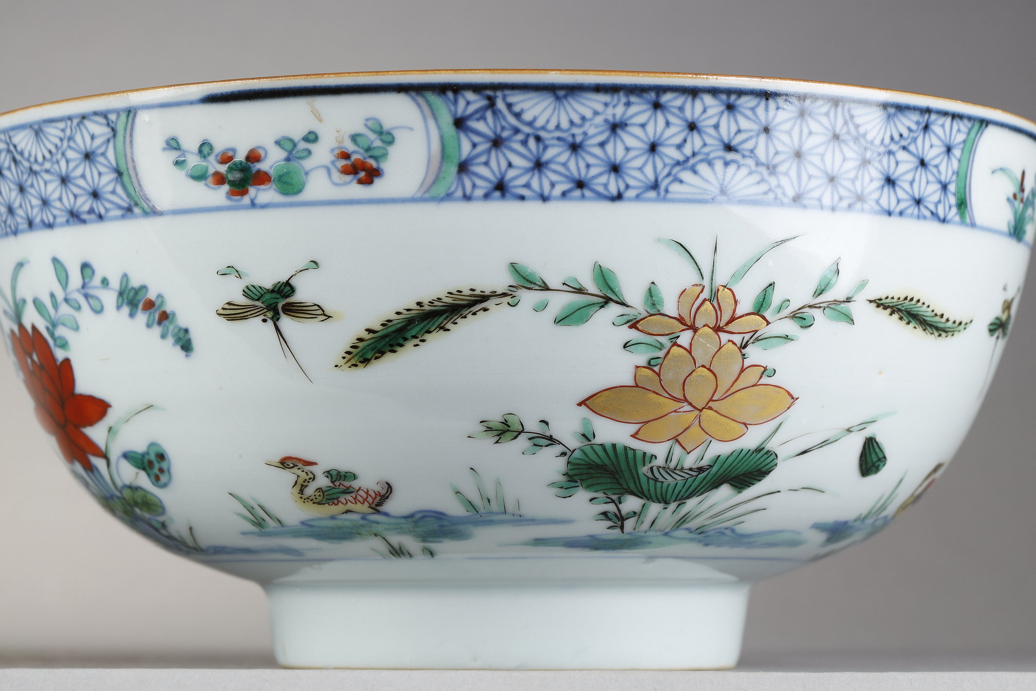 Polychrome : Pair porcelain bowls  "Famille verte" decorated with the doucai style  - Yongzheng period 1723/1735

(D 19,3cm)